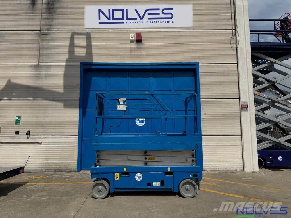 Haulotte COMPACT10 Piattaforme a pantografo