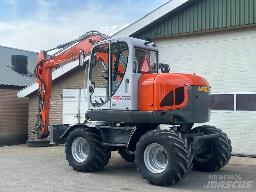 Neuson 9503 Escavatori medi 7t - 12t