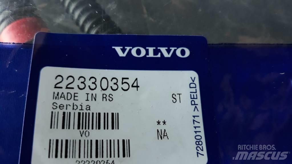 Volvo HOSE 22330354 Trasporto - Altro