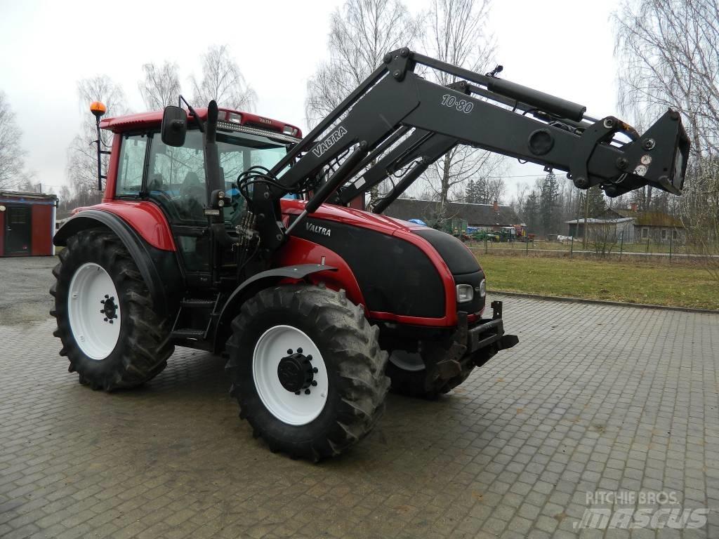 Valtra T 140 Trattori