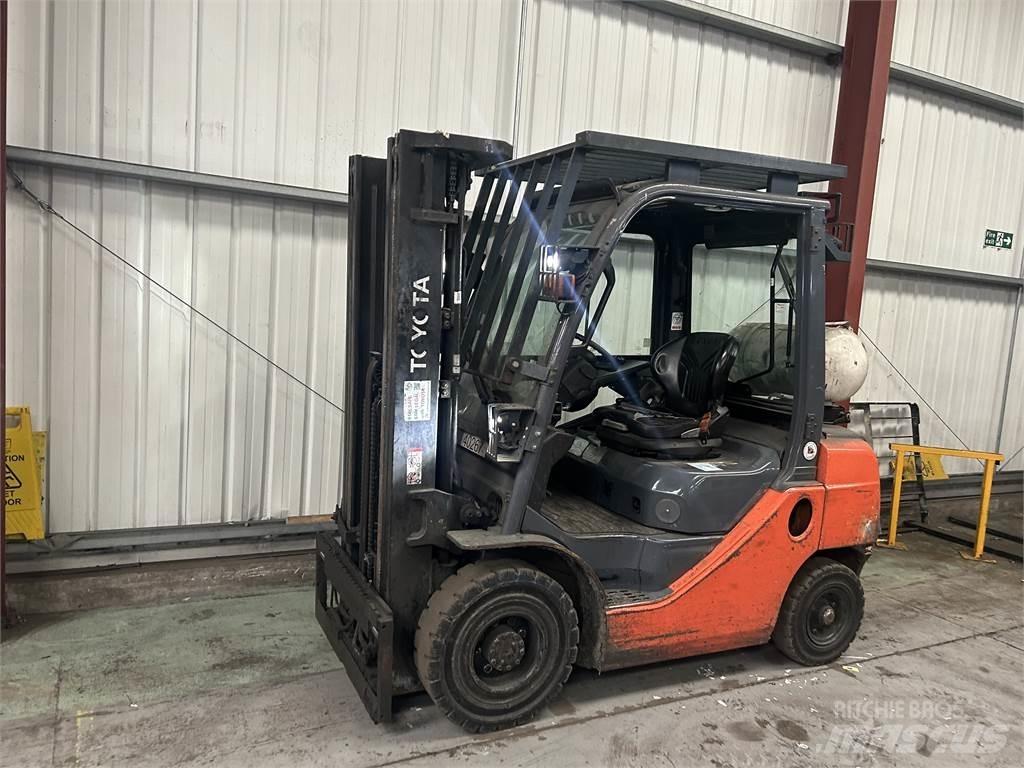 Toyota 02-8FGF25 Carrelli elevatori GPL