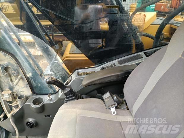 Hyundai 220LC Escavatori cingolati