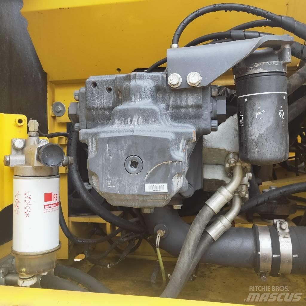 Komatsu PC200-8 Escavatori cingolati