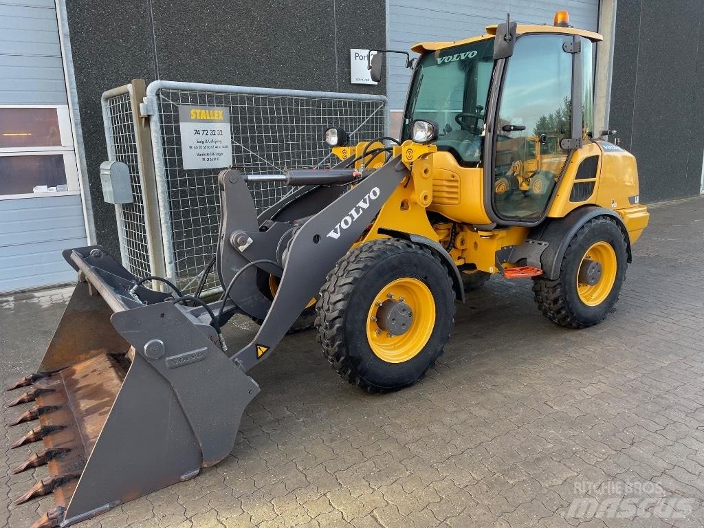 Volvo L28F Mini pale