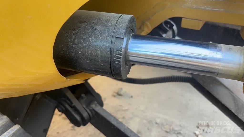 CAT 303.5 Miniescavatori