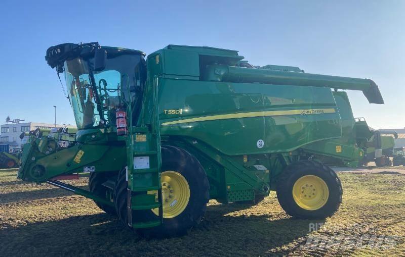 John Deere T 550 i Mietitrebbiatrici