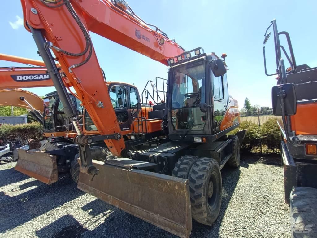 Doosan DX140W-5 Escavatori gommati
