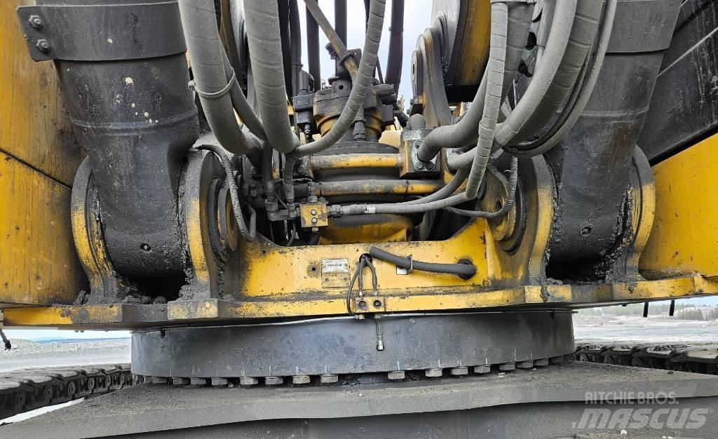 CAT 390 F Escavatori cingolati