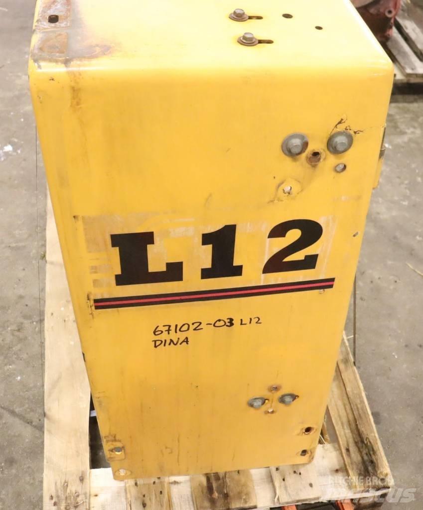 Ljungby L 12 Cabine e interni