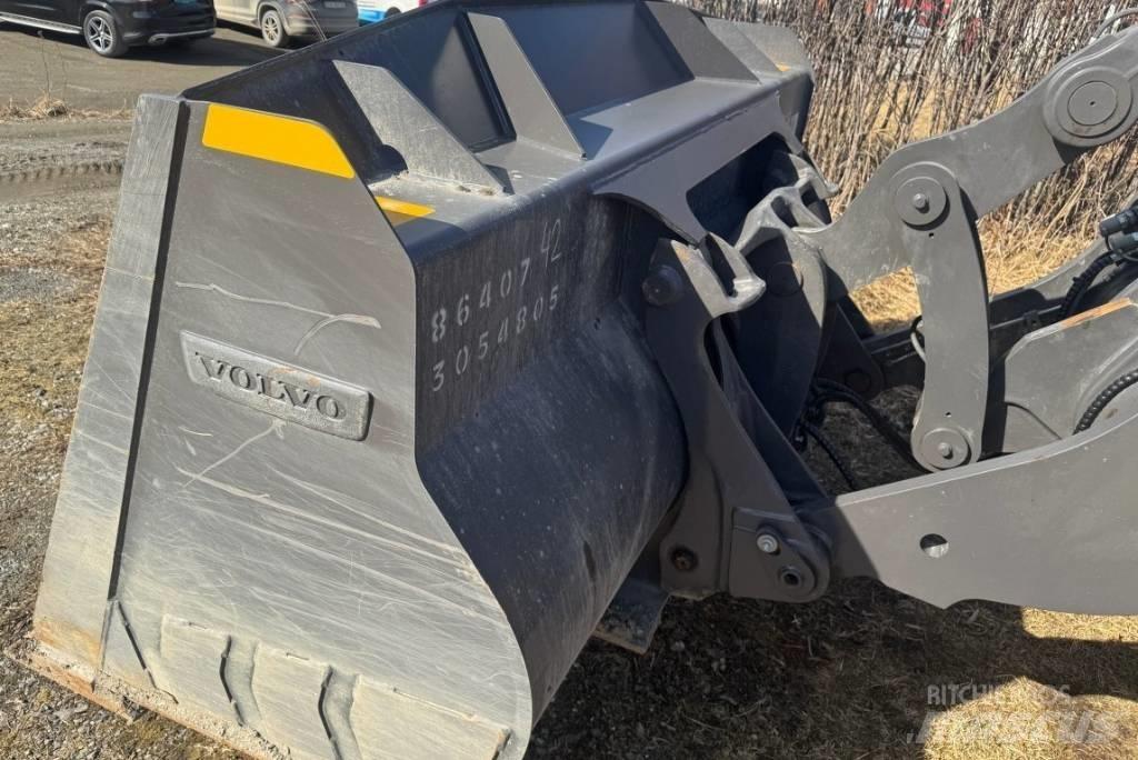Volvo L70H2 Pale gommate