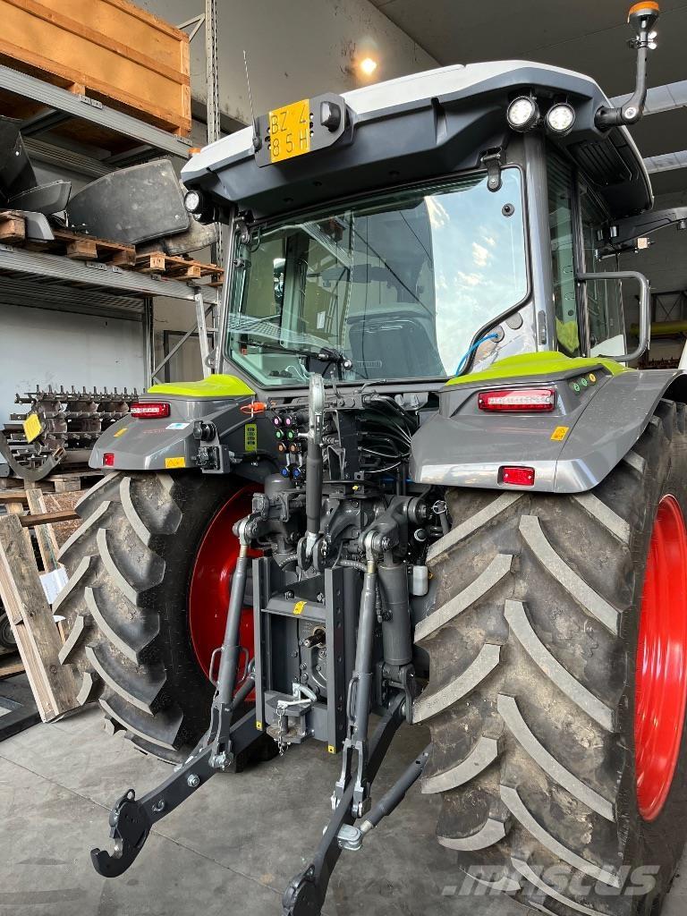 CLAAS Axos 3.105 Trattori