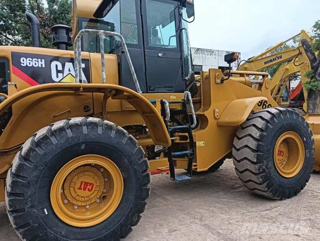CAT 966 H Pale gommate