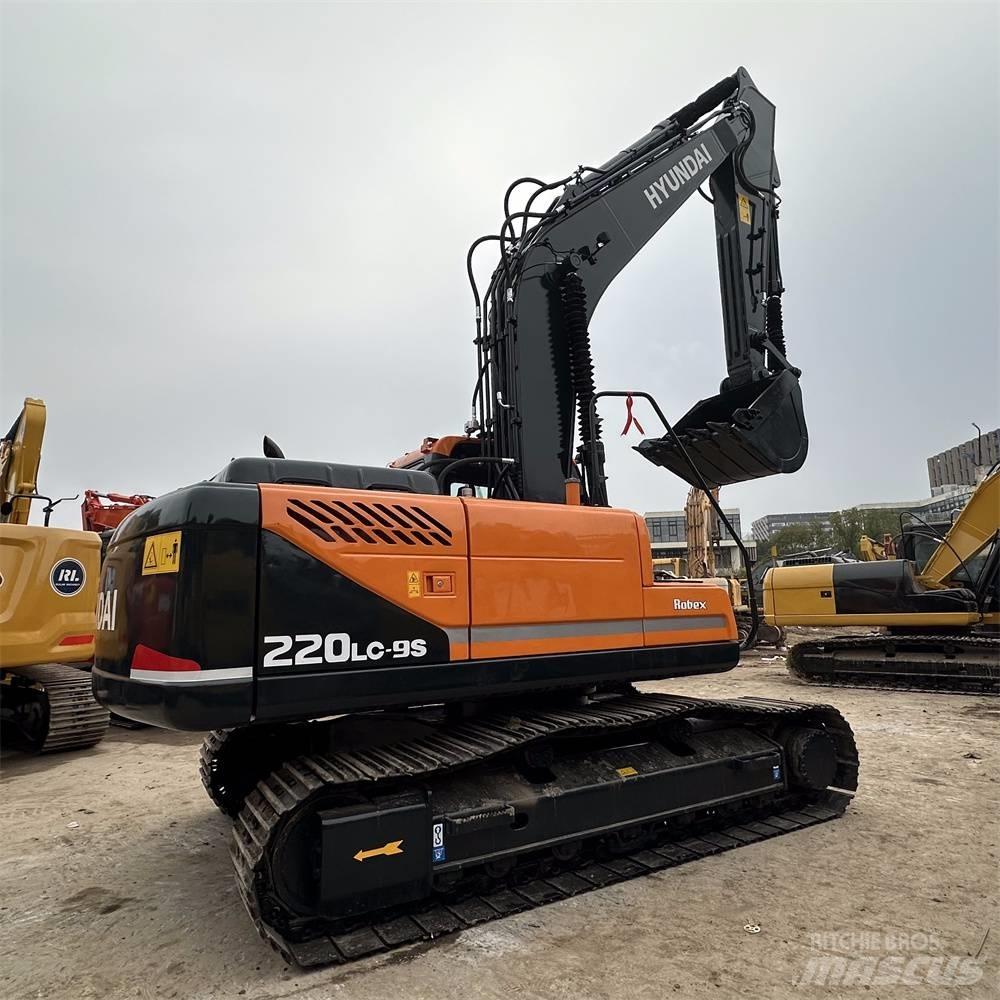Hyundai R220LC-9S Escavatori cingolati
