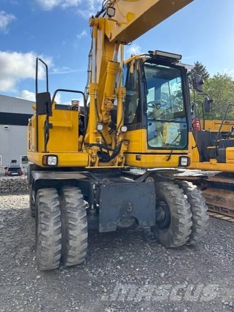 Komatsu PW 148-8 Escavatori gommati