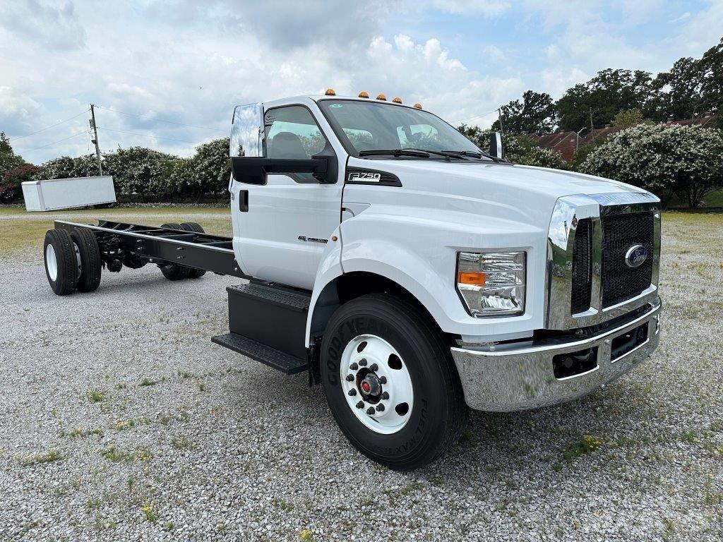 Ford F 750 Autocabinati