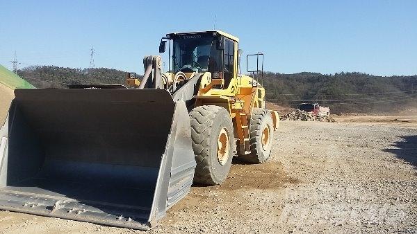 Volvo L180G Pale gommate