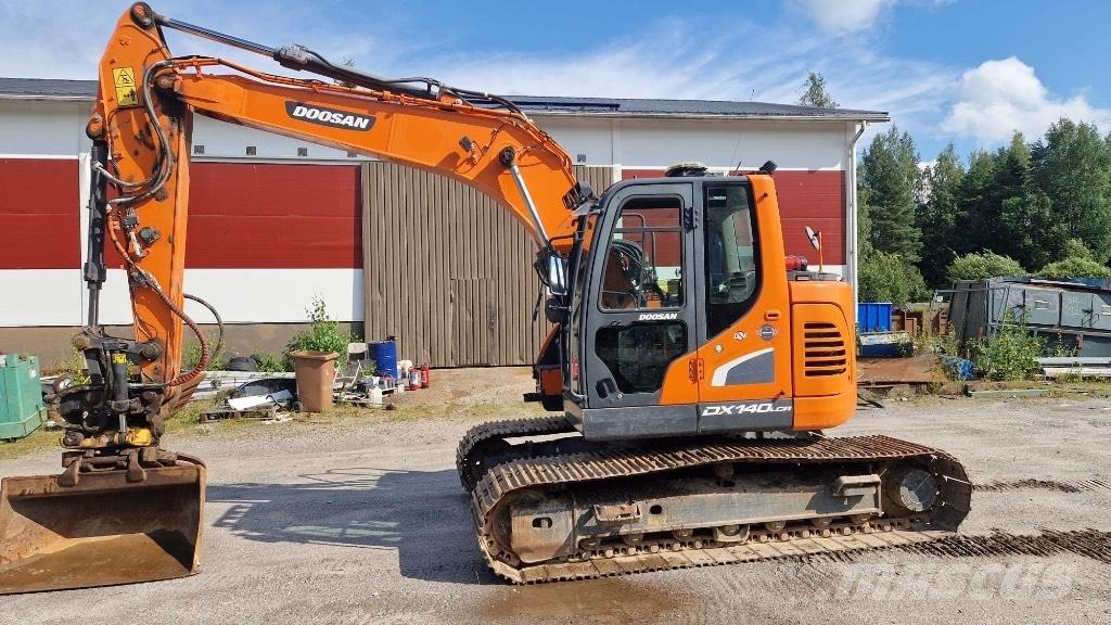 Doosan DX 140 LCR Escavatori cingolati