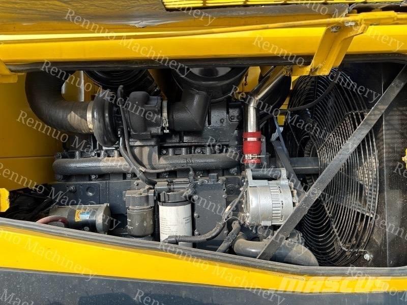 Komatsu WA380 Pale gommate