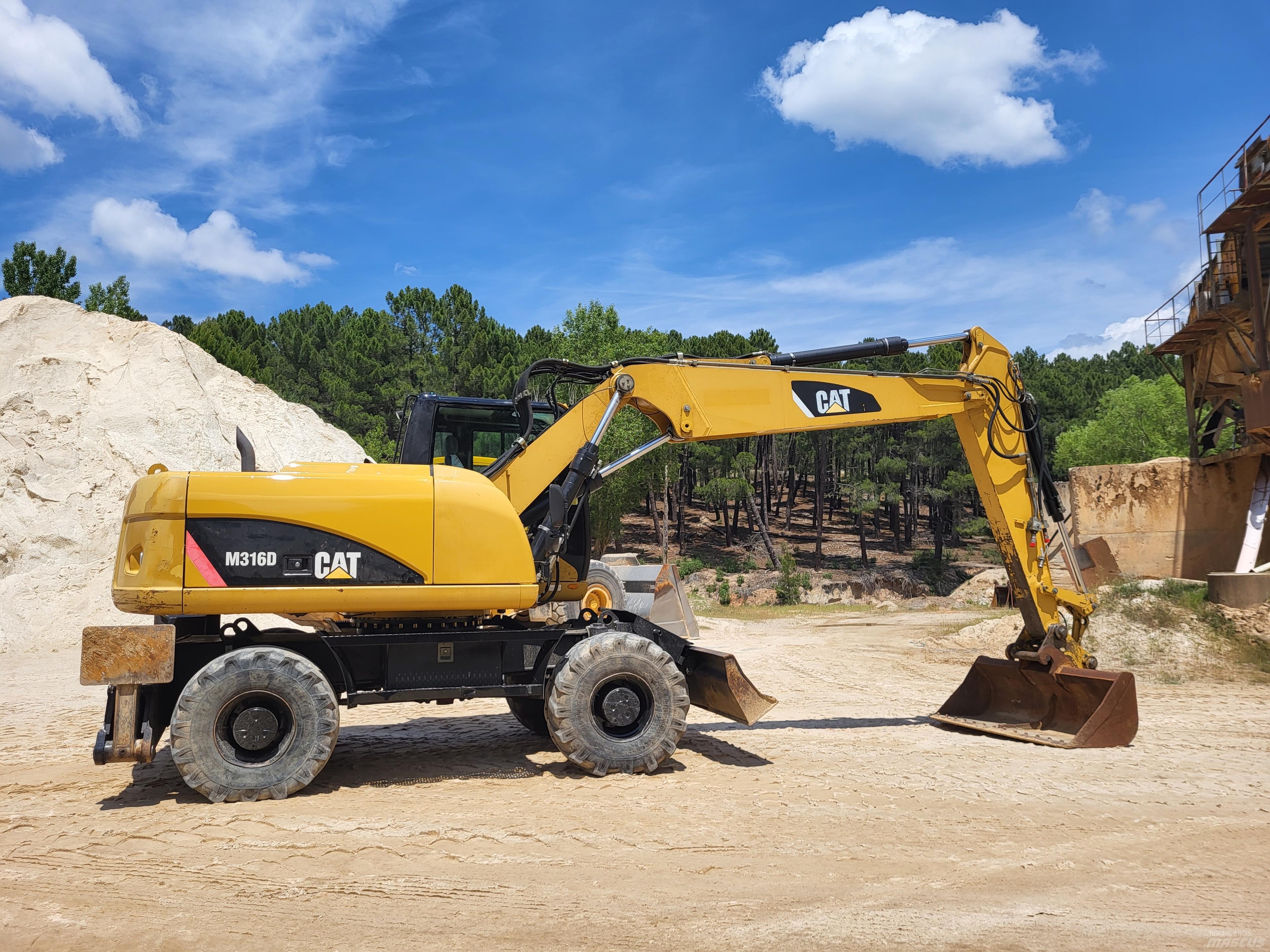CAT 316d Escavatori gommati