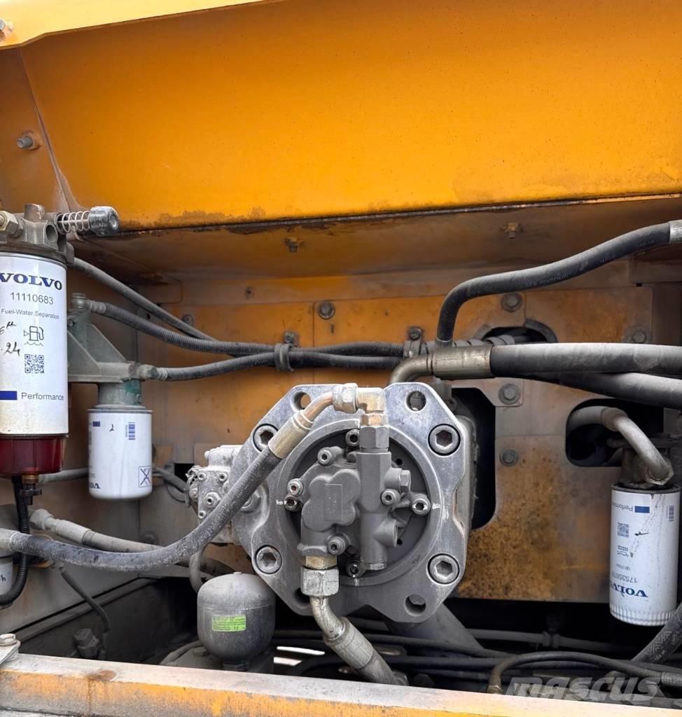 Volvo EC 300 D L Escavatori cingolati