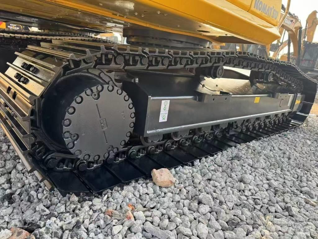 Komatsu 240-8N1 Escavatori cingolati