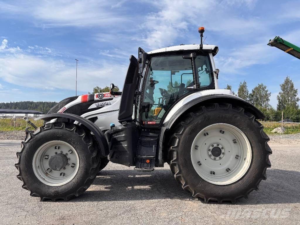 Valtra T215 Versu Trattori