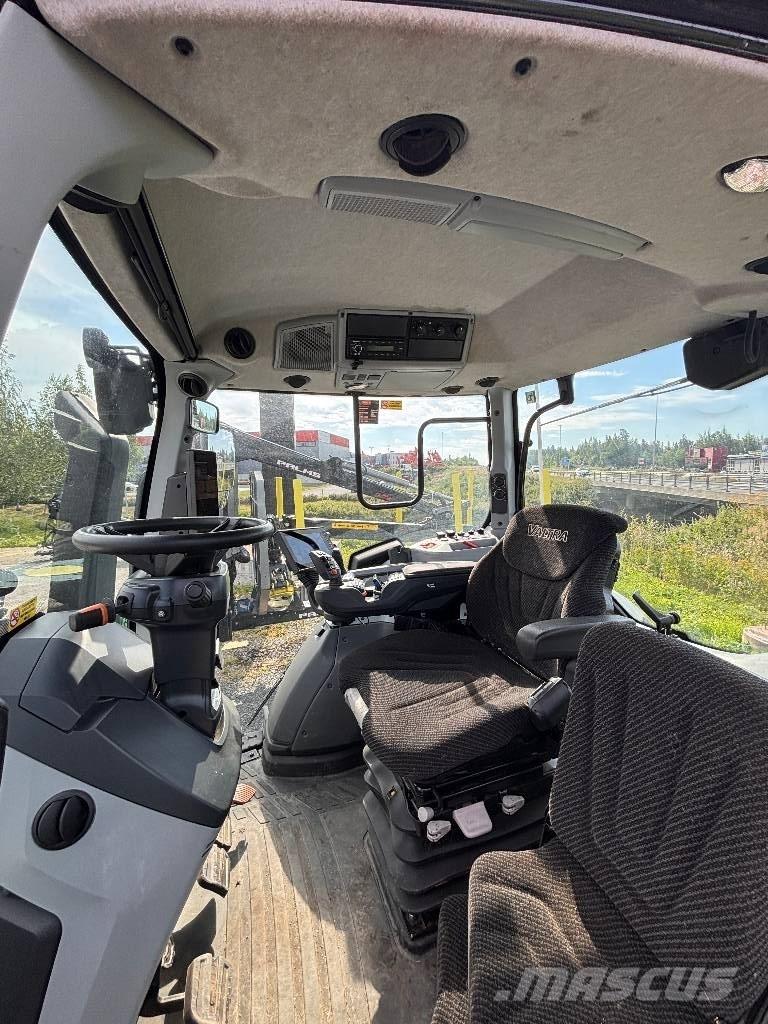 Valtra T215 Versu Trattori