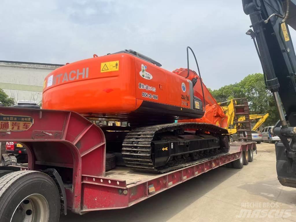 Hitachi 210LC Escavatori cingolati