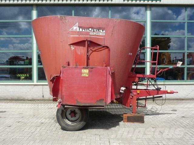 Trioliet SM-14 Alimentatori per animali