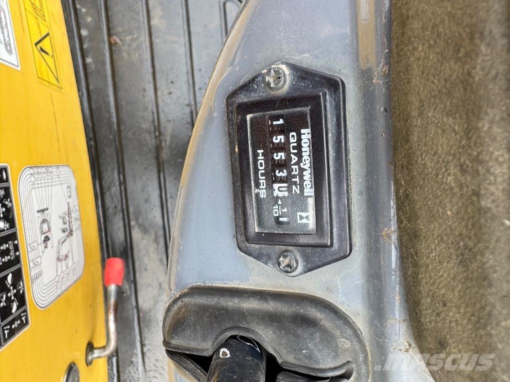 Yanmar SV08 (1C171) Miniescavatori