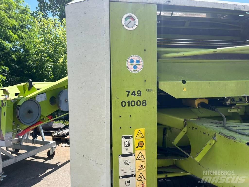 CLAAS Rollant 240 Rotopresse
