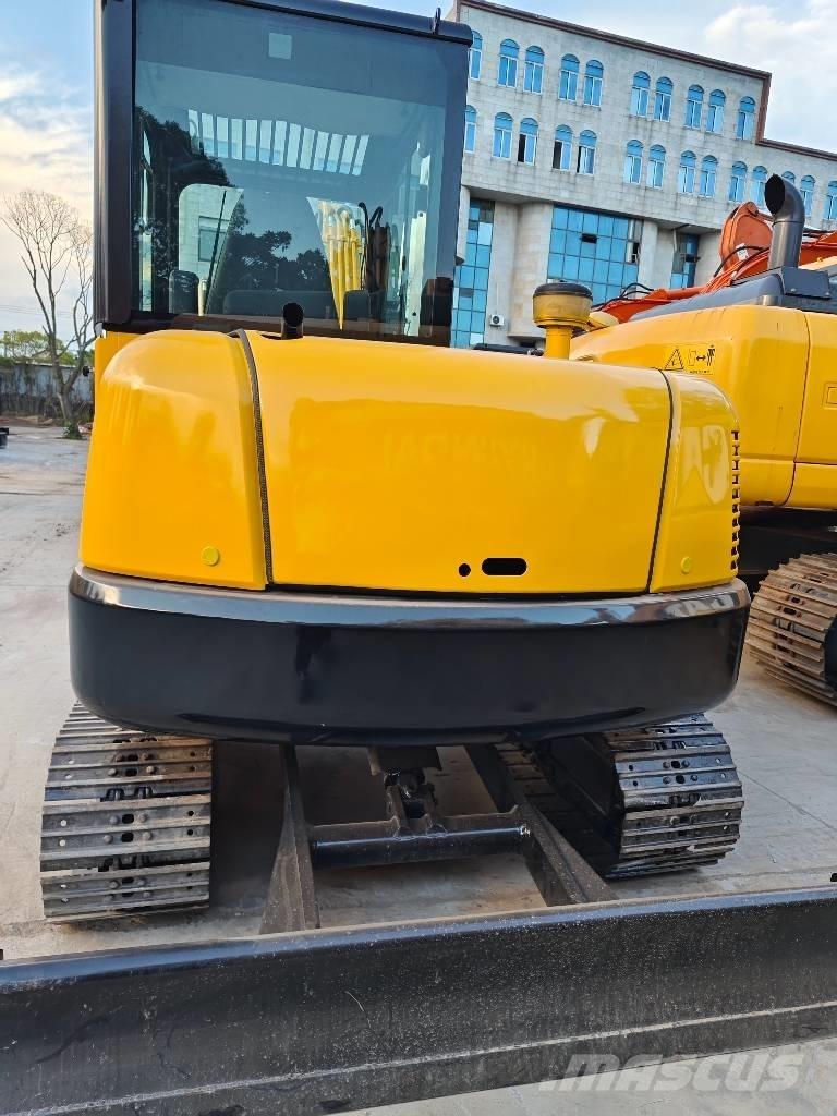 Komatsu PC 56 Miniescavatori