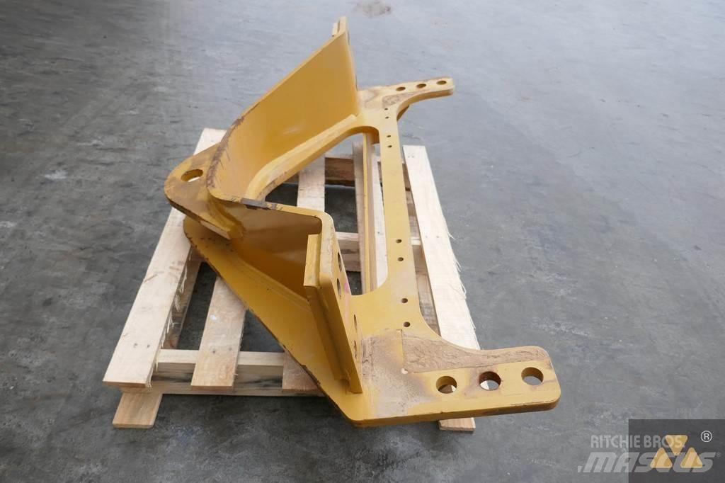 CAT 140M3 Drawbar Trasporto - Altro