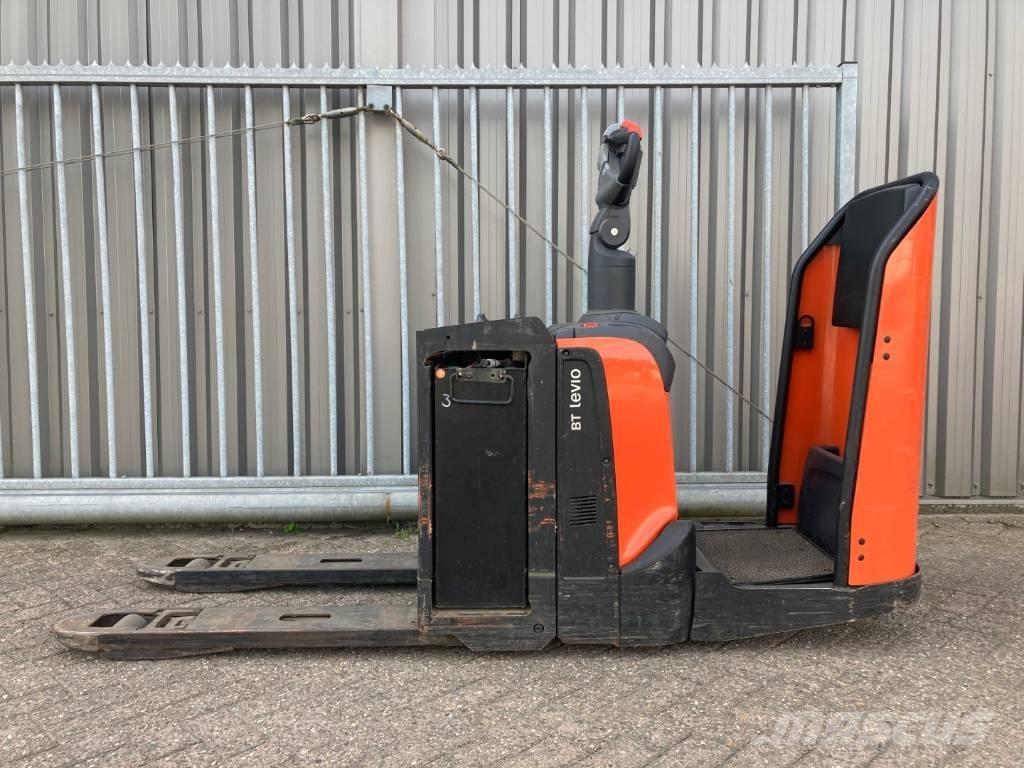 Toyota LPE200 Carrelli elevatori bassi a piattaforma
