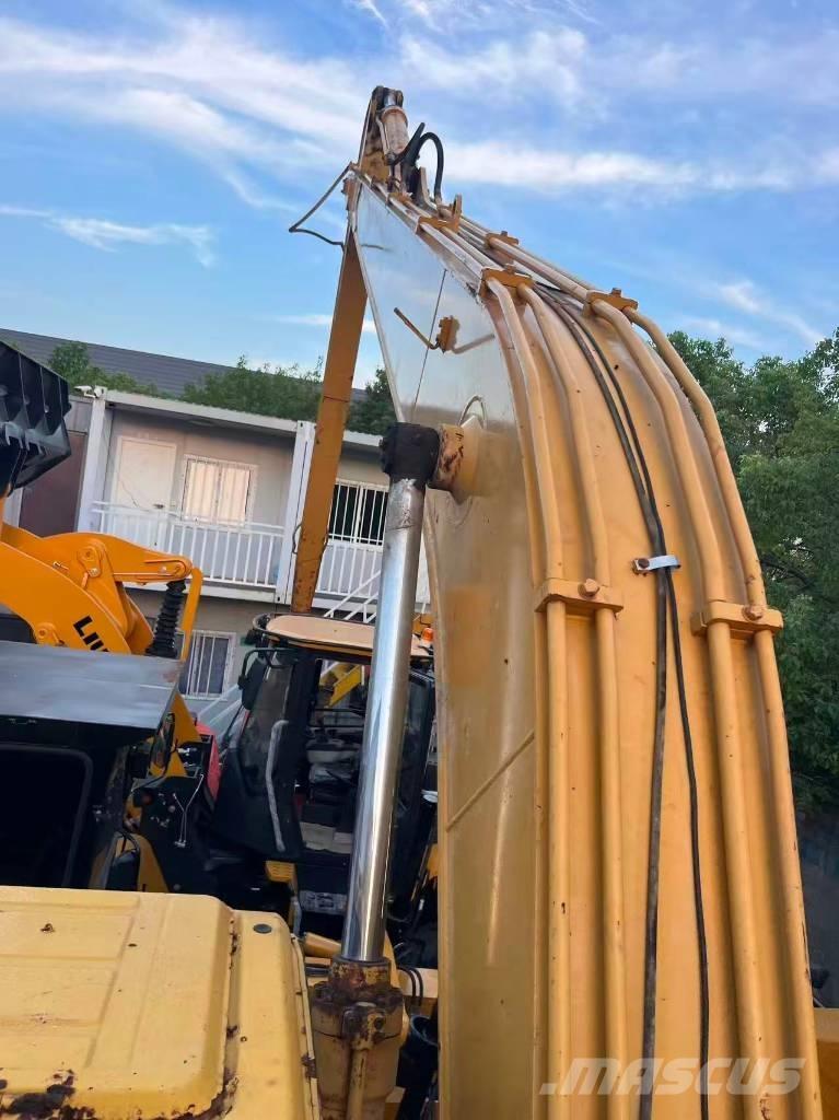 CAT 320 B L Escavatori anfibi