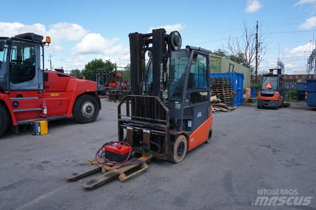 Toyota 8FBMKT25 Carrelli elevatori elettrici