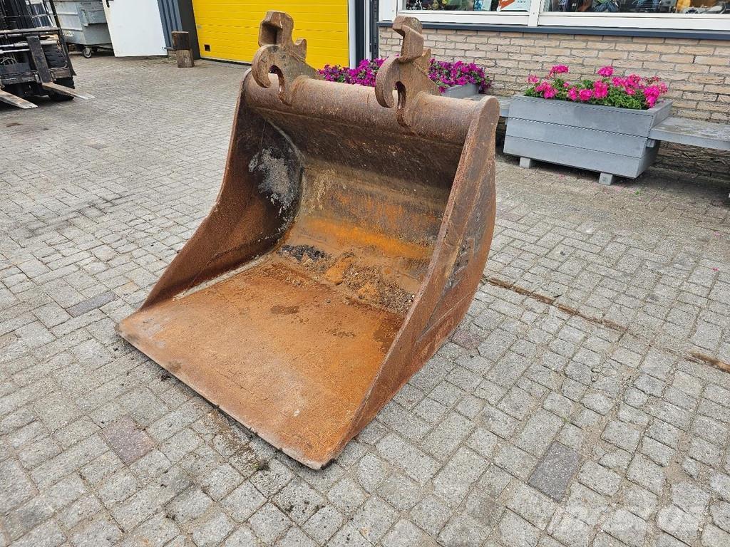  Onbekend Dieplepel Benne