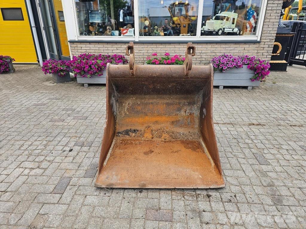  Onbekend Dieplepel Benne