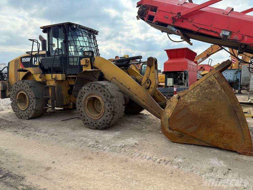 CAT 950 M Pale gommate