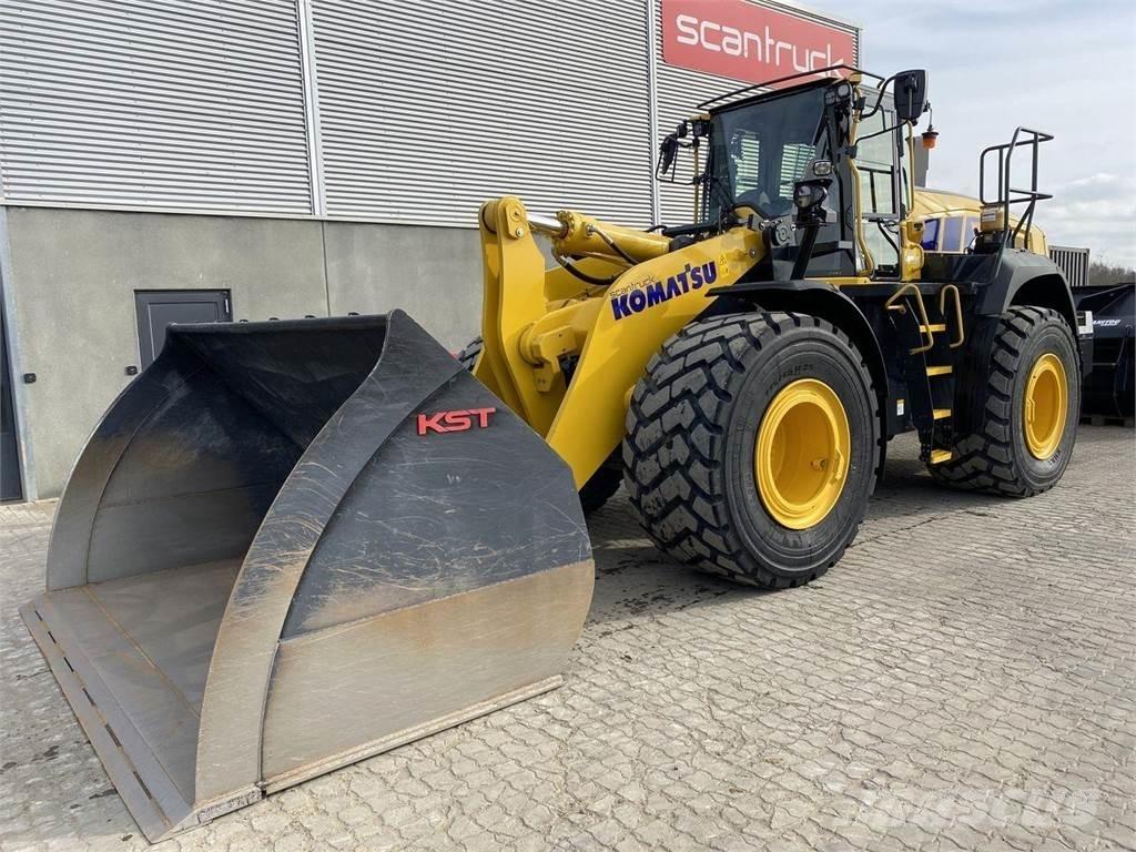 Komatsu WA485-11EO Pale gommate