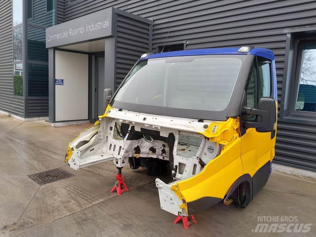 Iveco DAILY Cabine e interni