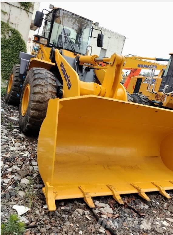Komatsu WA 320-5 Pale gommate
