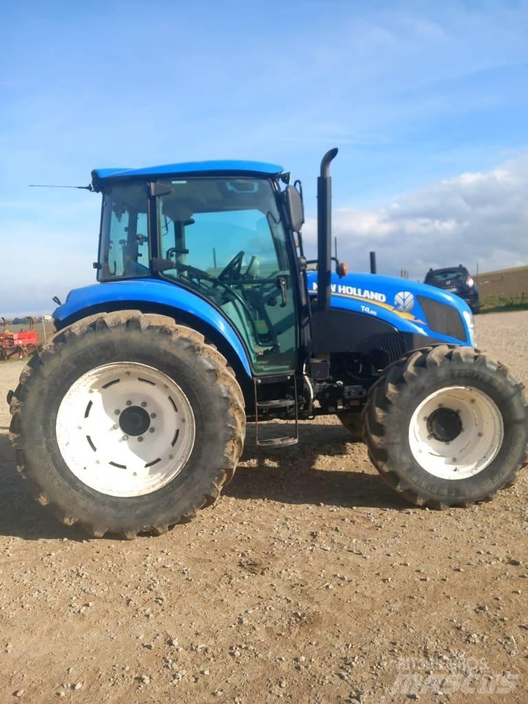 New Holland T 4.85 Trattori