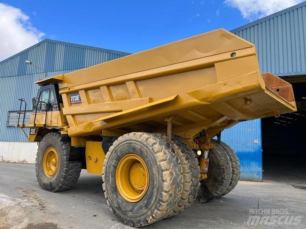 CAT 773 E Dumper a telaio rigido