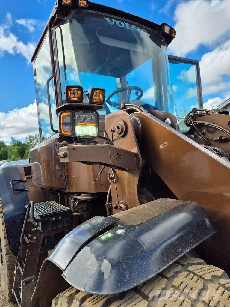 Volvo L 70 E Pale gommate