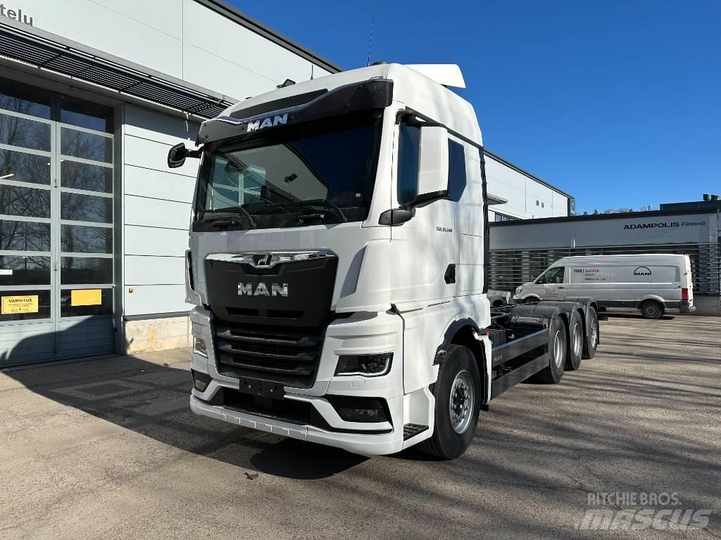 MAN TGX 35.540 8X4-4 Autocabinati