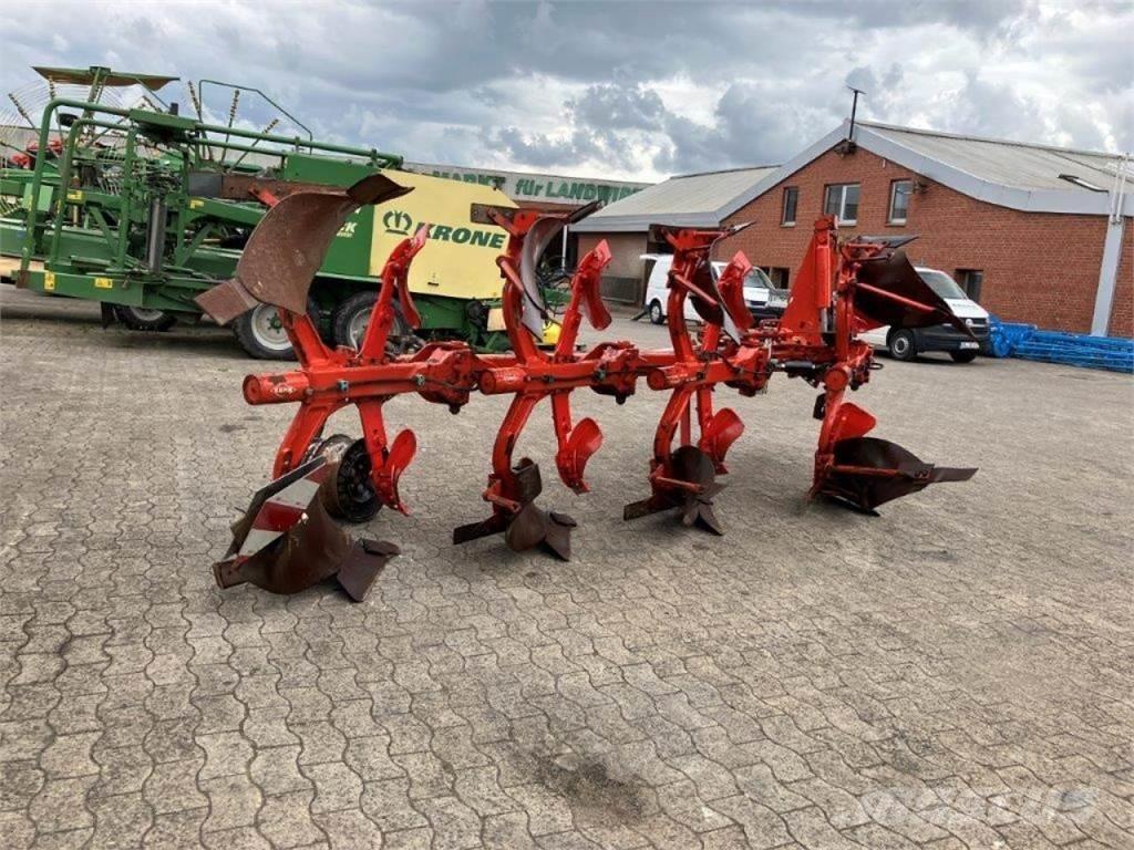 Kuhn Varimaster Aratri convenzionali
