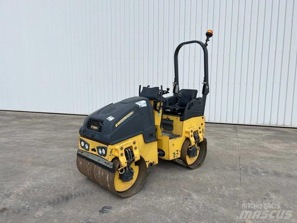 Bomag BW 100 AD M-5 Rulli a doppio tamburo