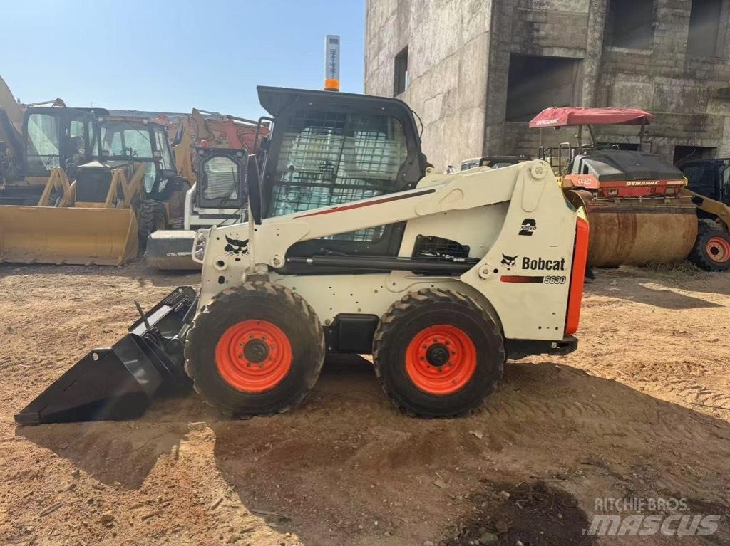 Bobcat S 630 Mini Pale Gommate