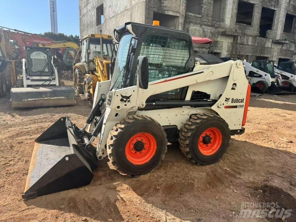 Bobcat S 630 Mini Pale Gommate